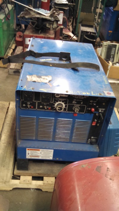 Auction Photo