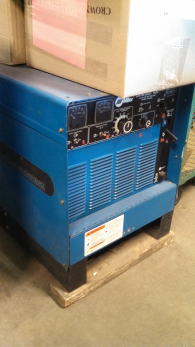 Auction Photo