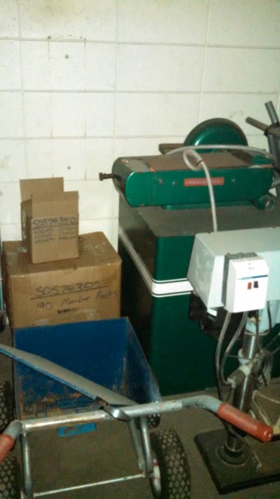 Auction Photo