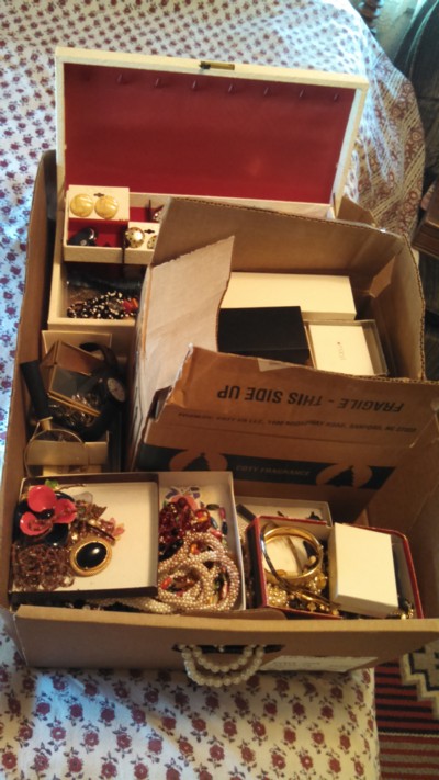 Auction Photo