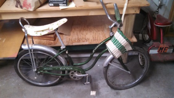 Auction Photo
