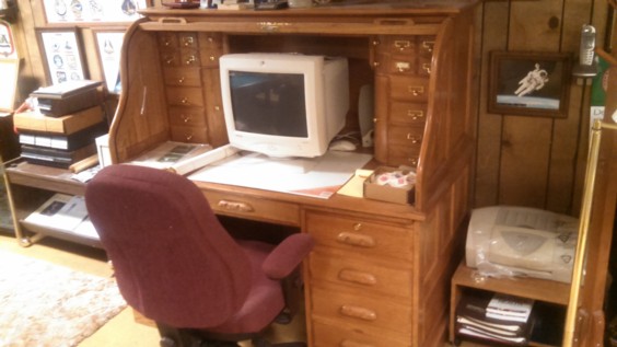 Auction Photo