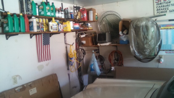 Auction Photo