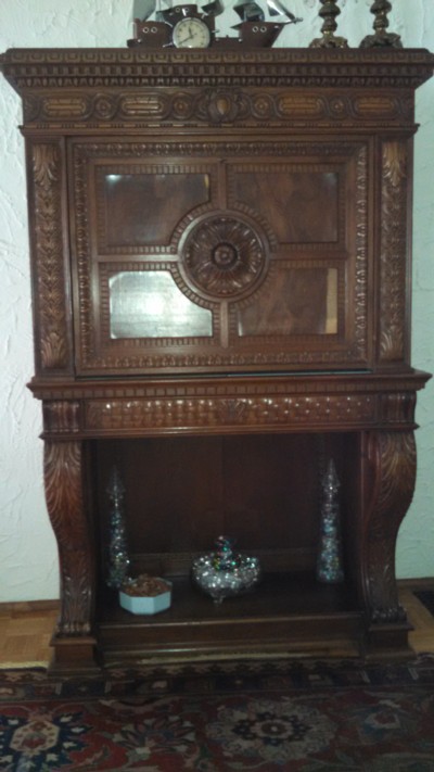 Auction Photo