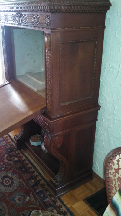 Auction Photo