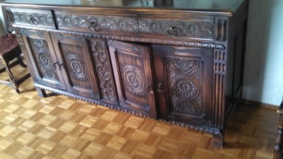 Auction Photo