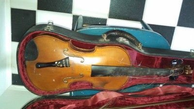 Auction Photo
