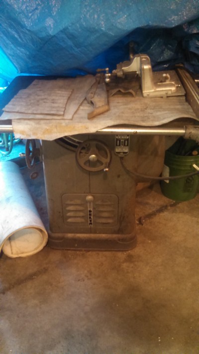 Auction Photo