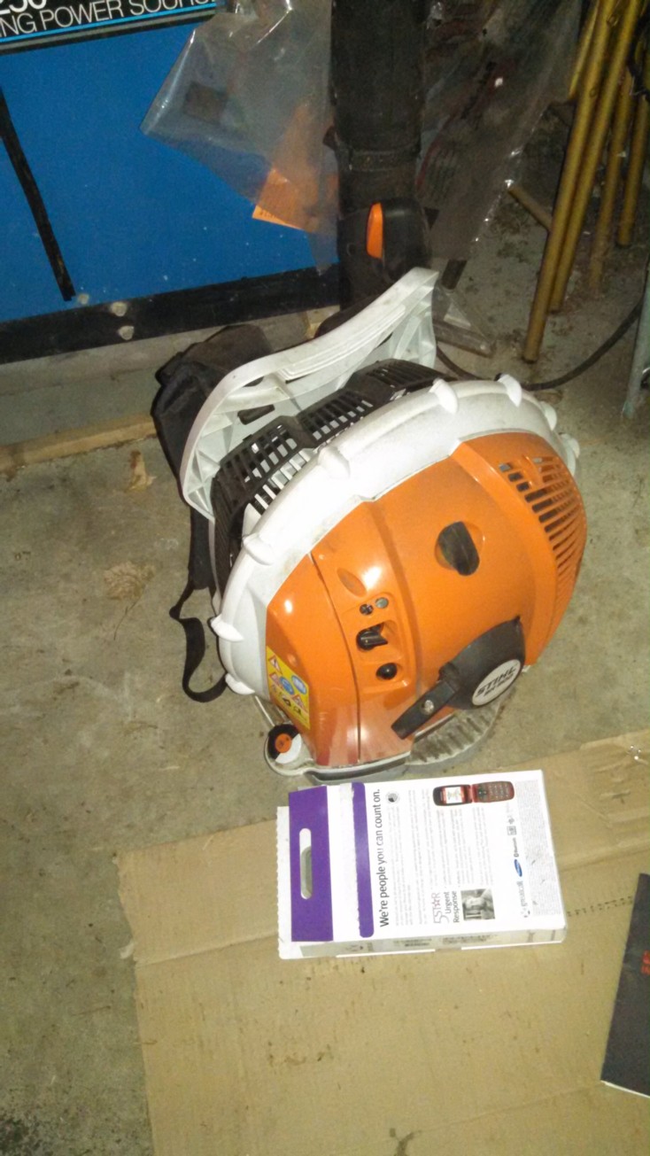 Auction Photo