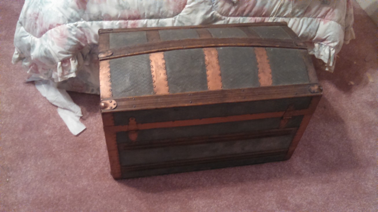Auction Photo