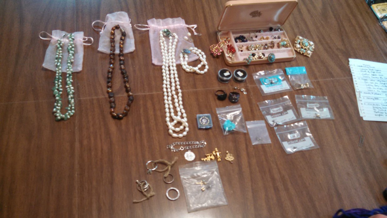 Auction Photo