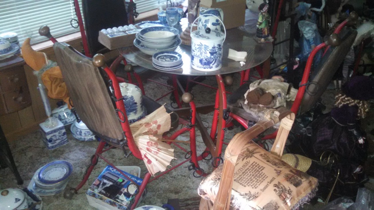 Auction Photo