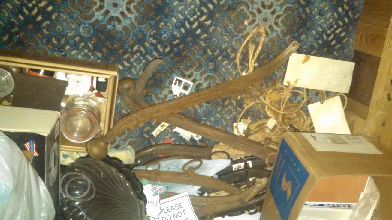 Auction Photo