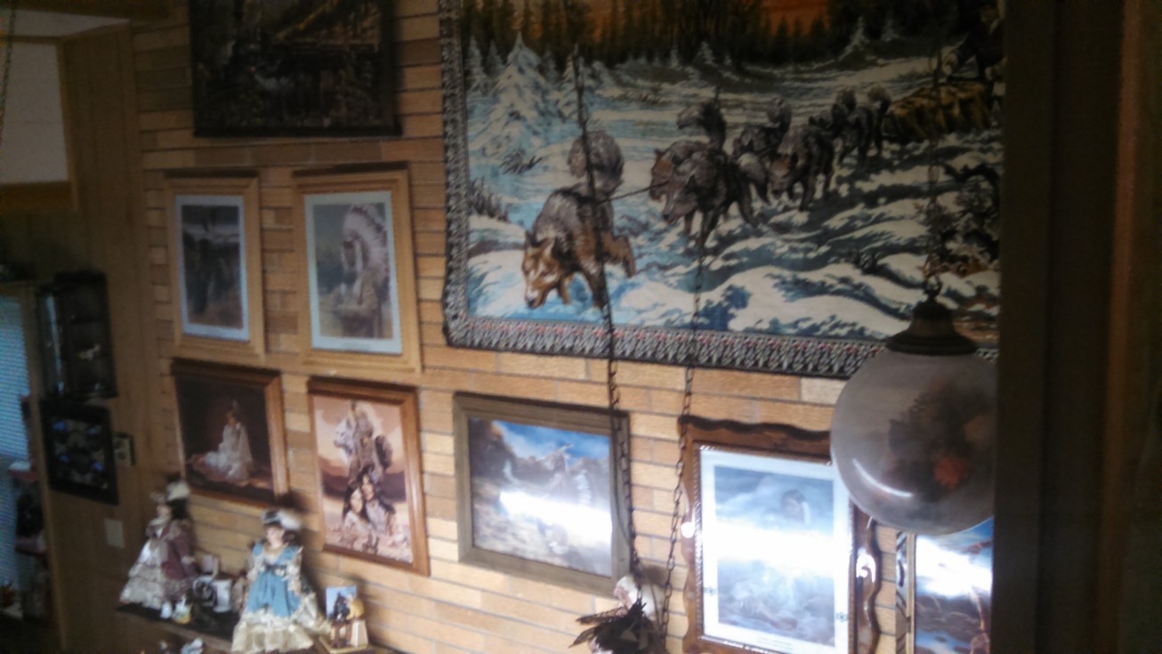 Auction Photo