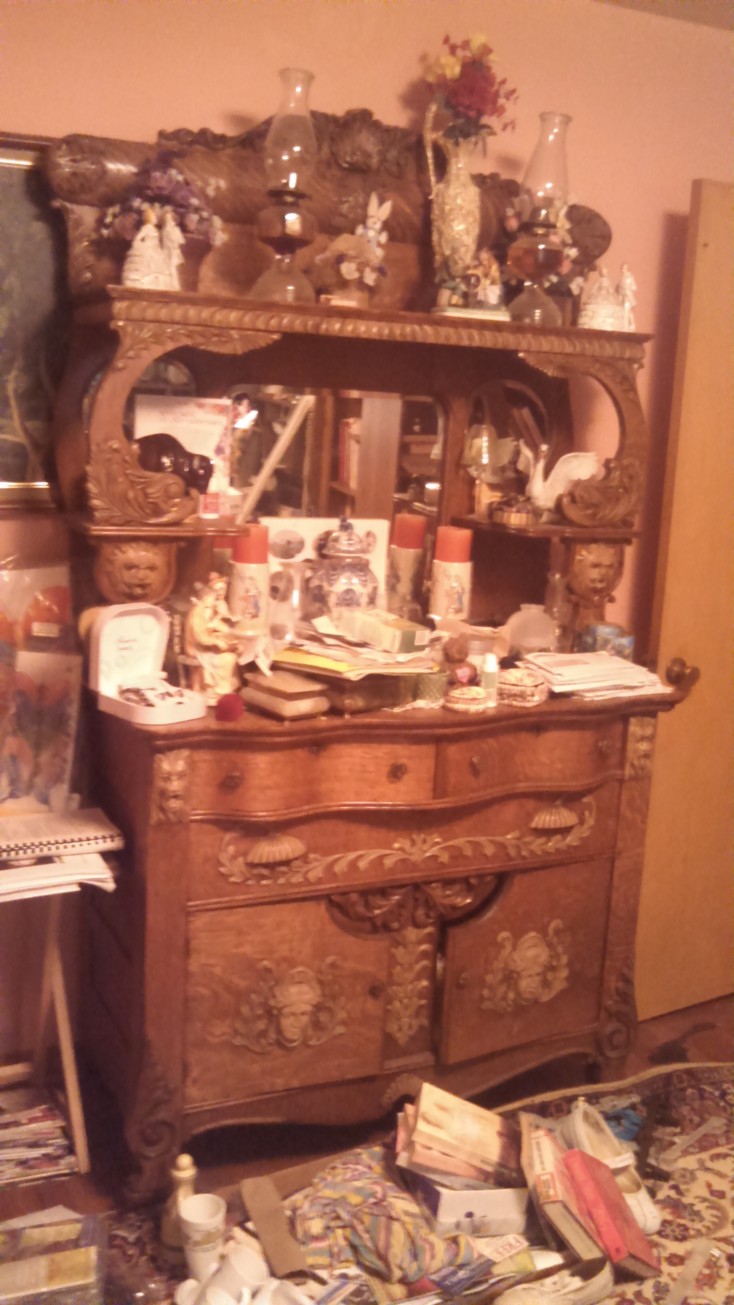 Auction Photo