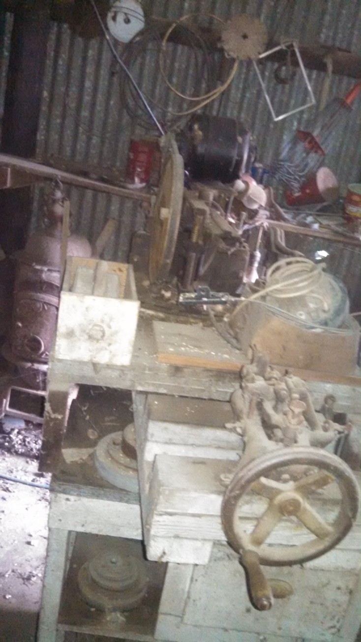 Auction Photo
