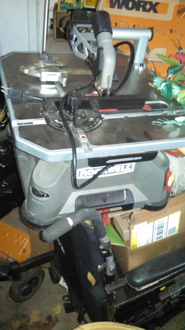 Auction Photo