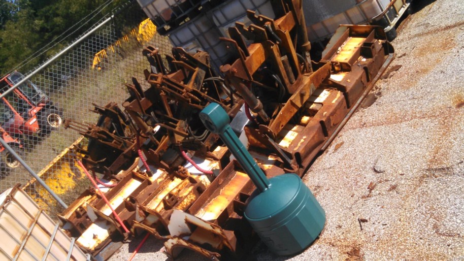 Auction Photo