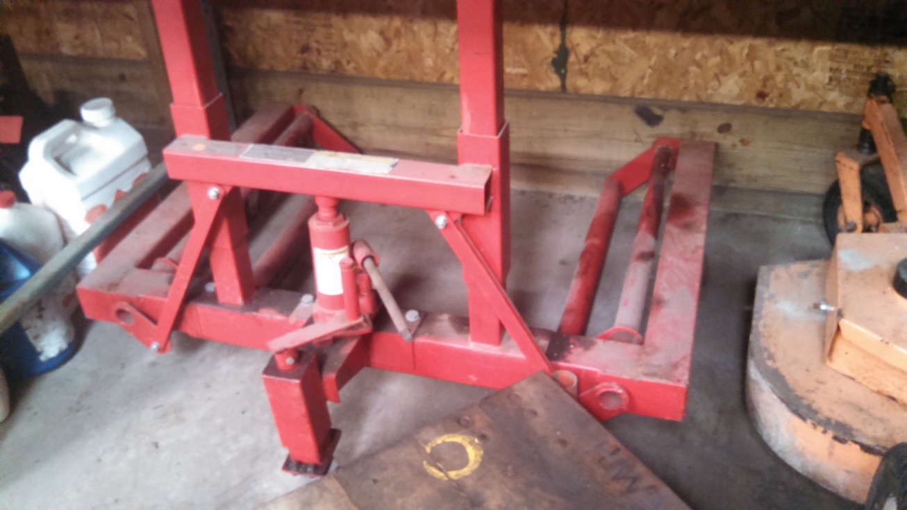 Auction Photo