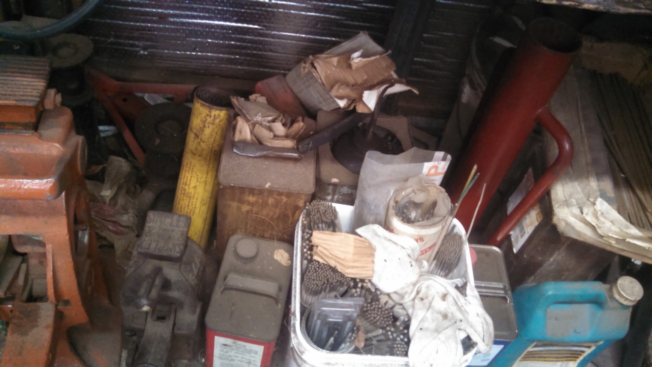 Auction Photo