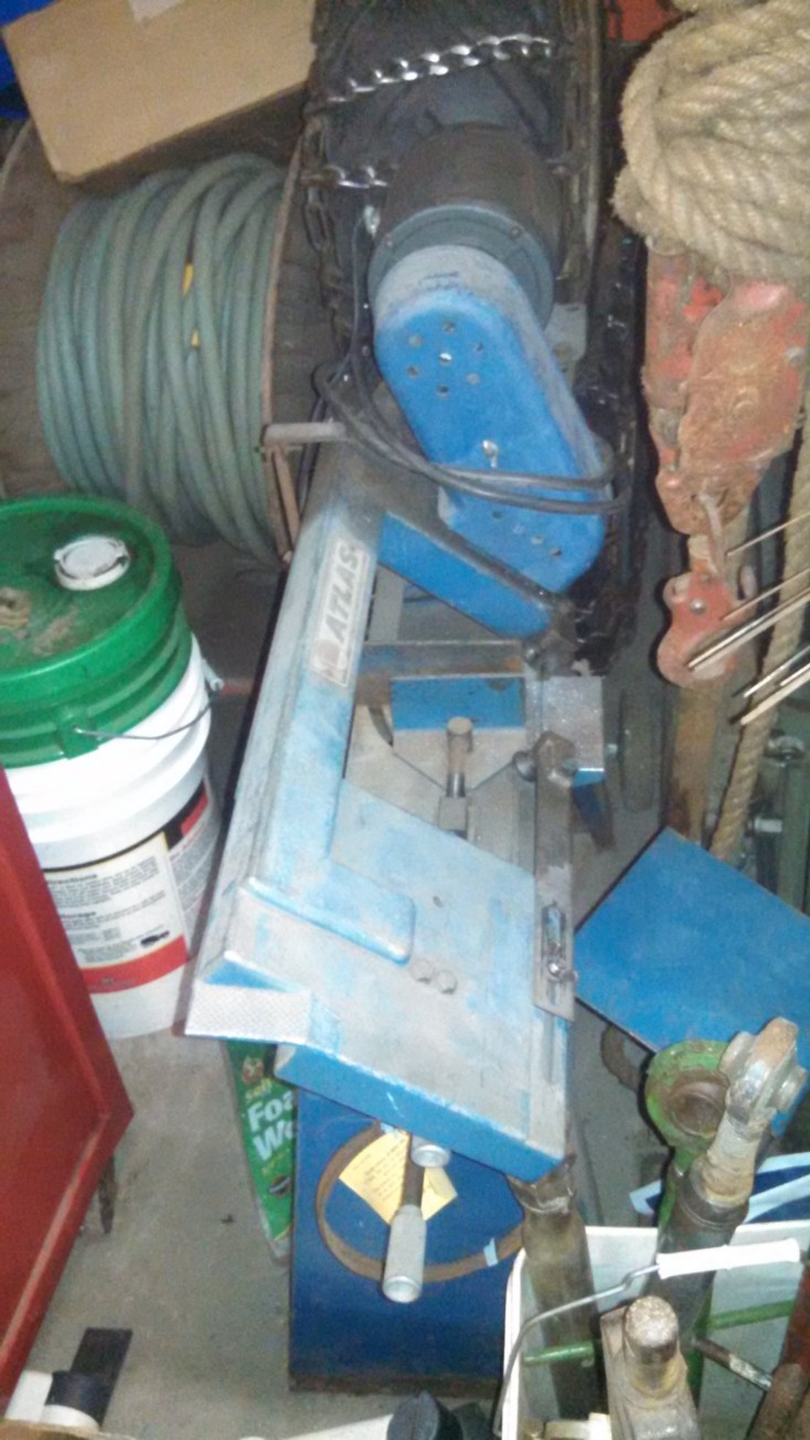 Auction Photo