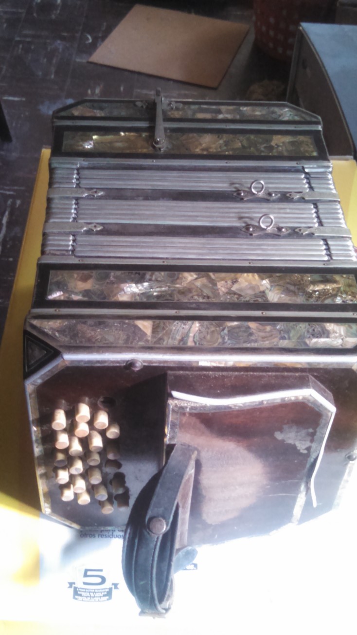 Auction Photo