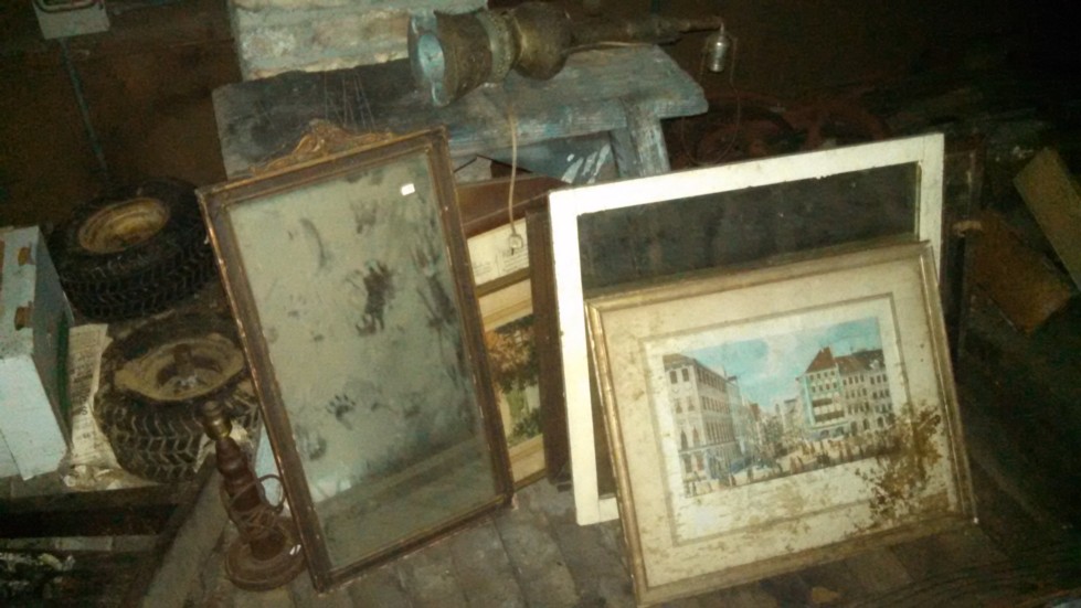 Auction Photo