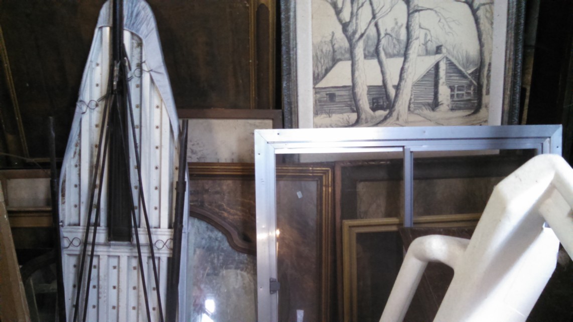 Auction Photo