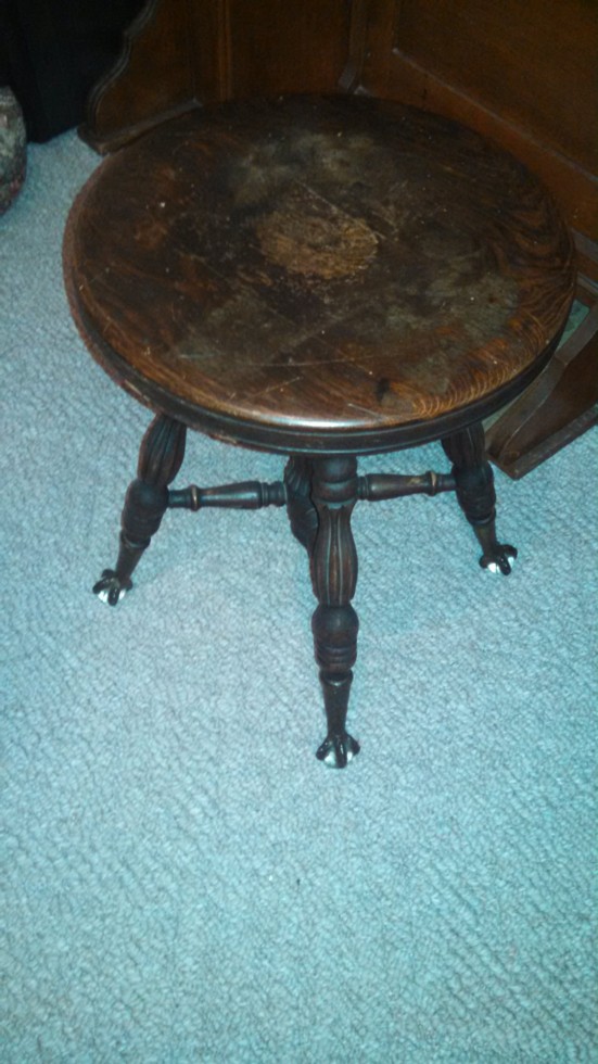 Auction Photo