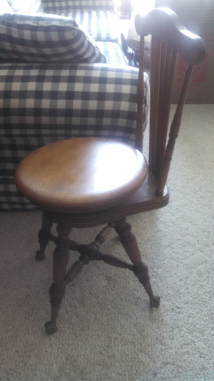 Auction Photo