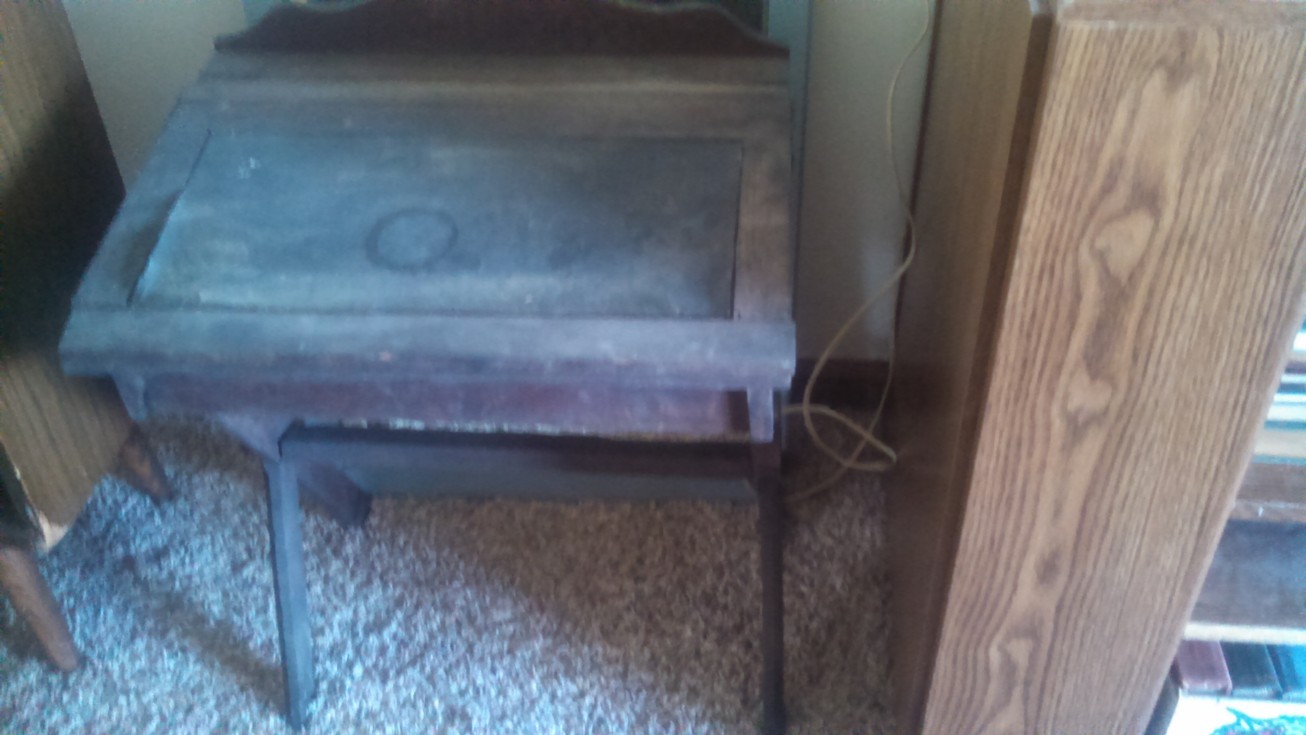 Auction Photo