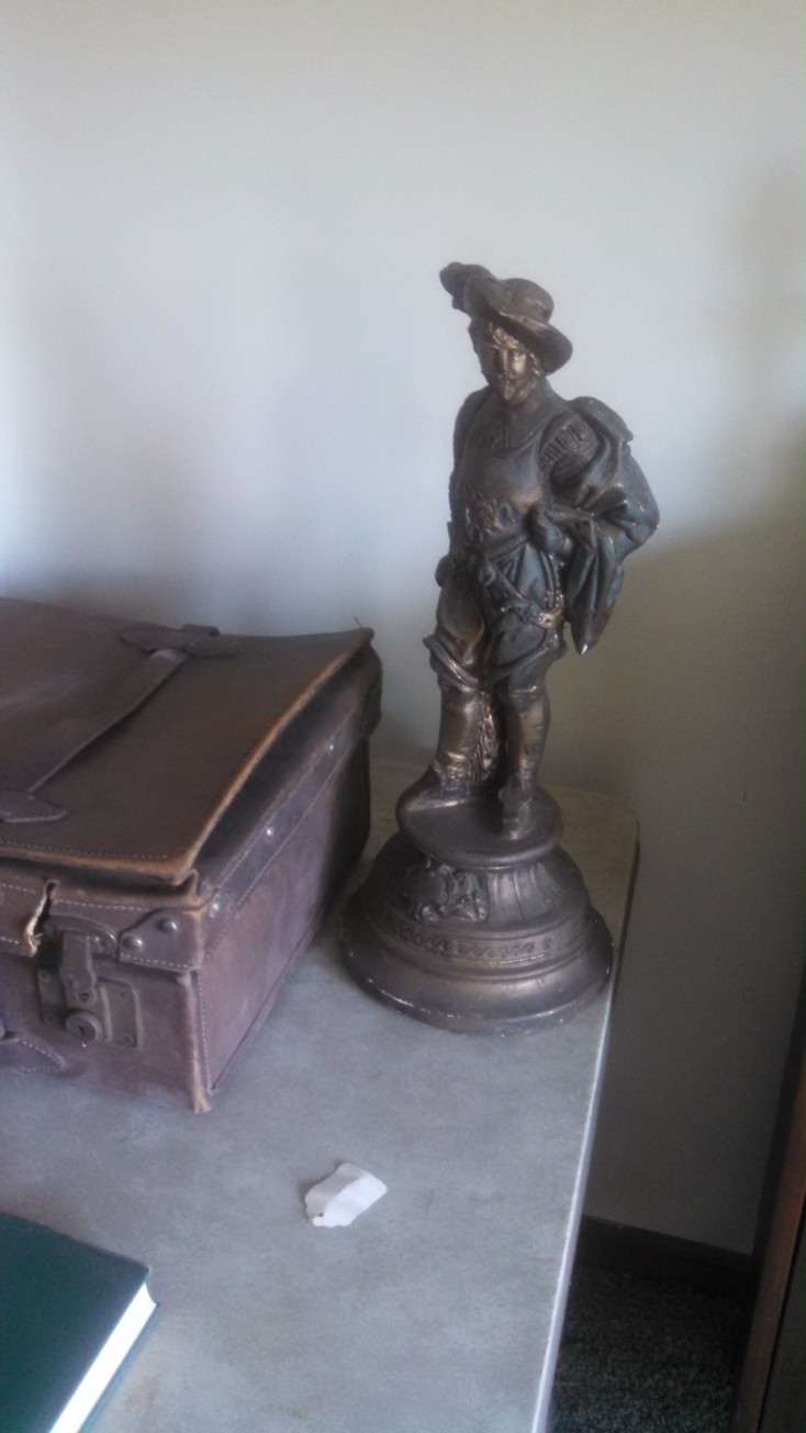 Auction Photo