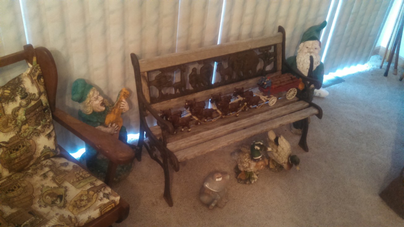 Auction Photo