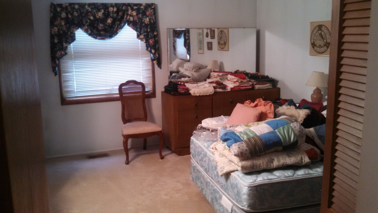 Auction Photo