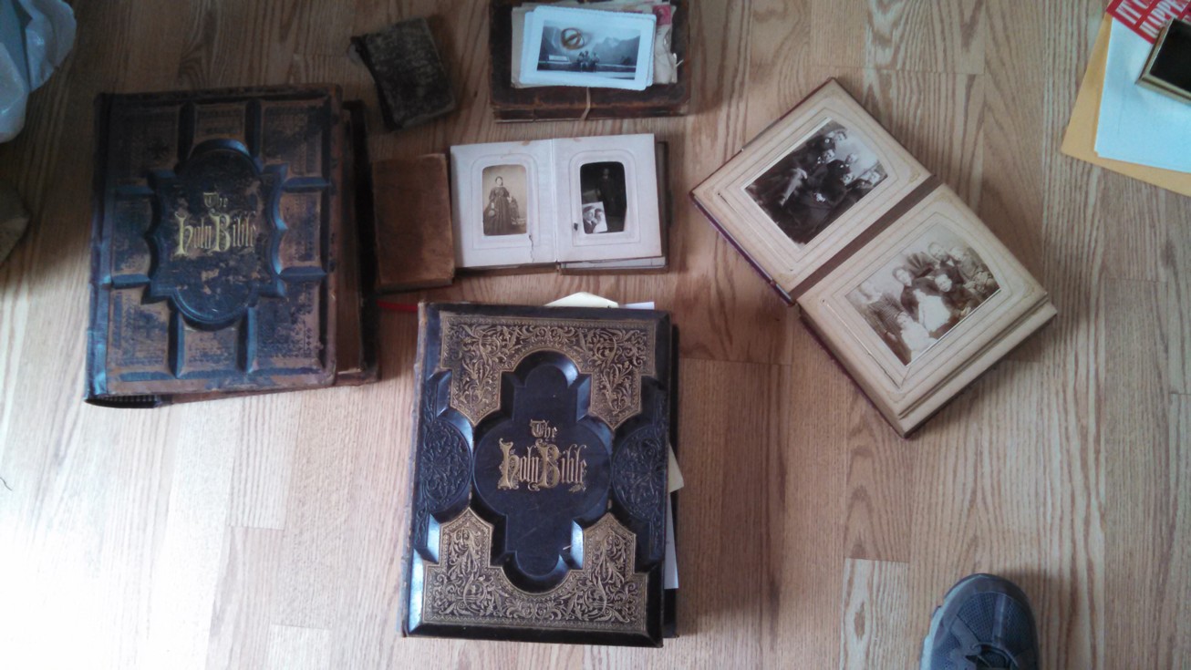 Auction Photo
