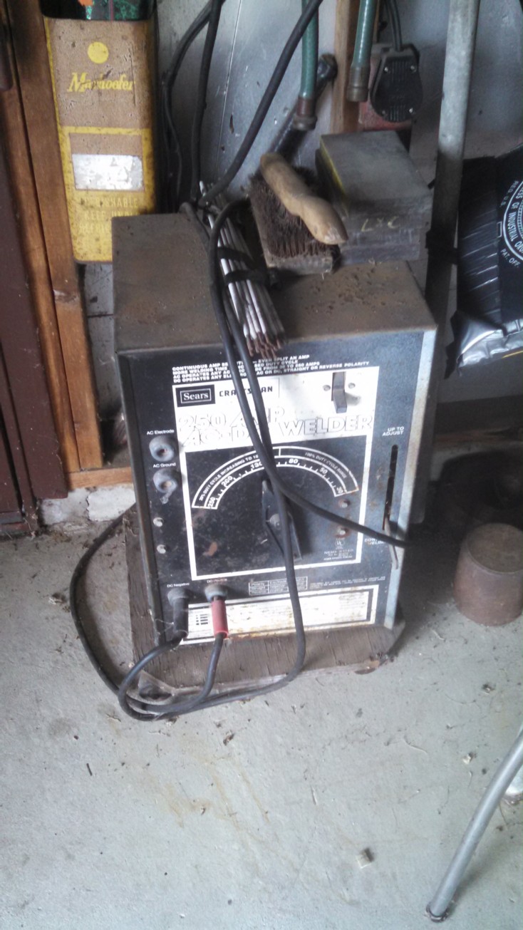 Auction Photo