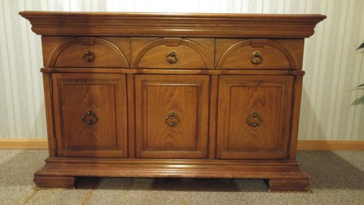 Auction Photo