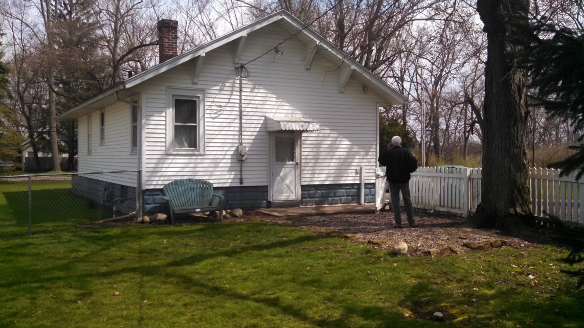 Auction Photo