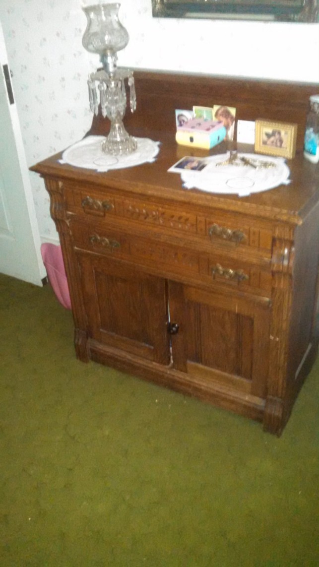 Auction Photo