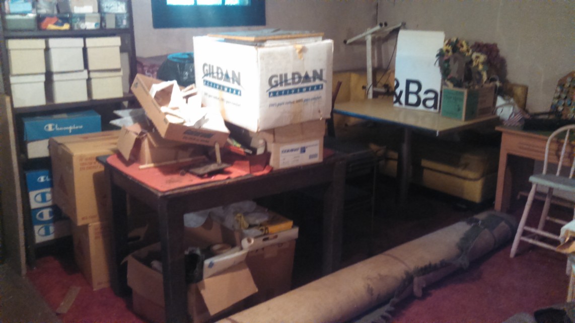 Auction Photo