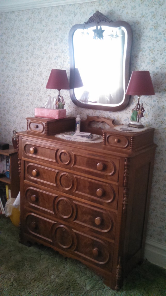 Auction Photo