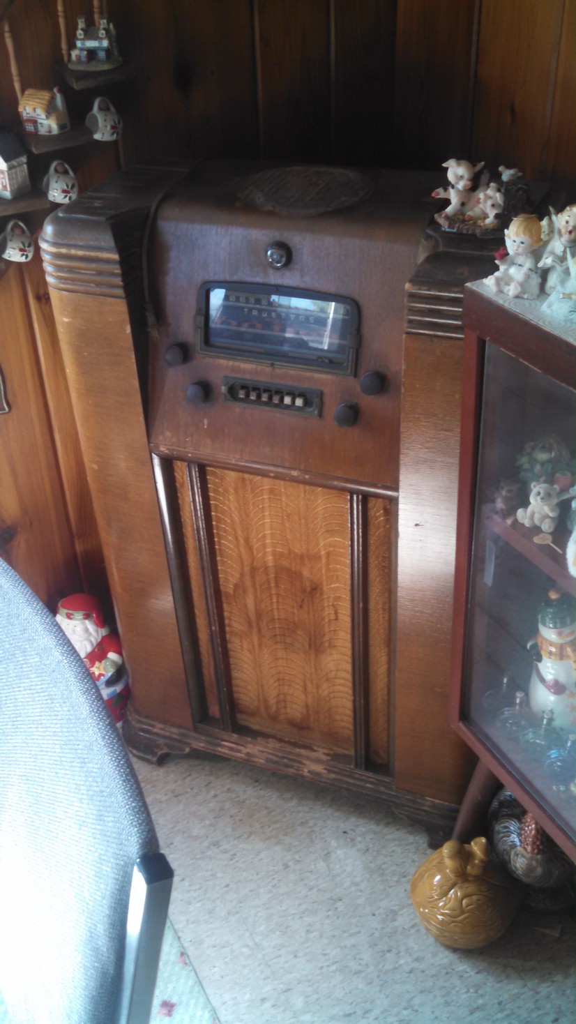 Auction Photo