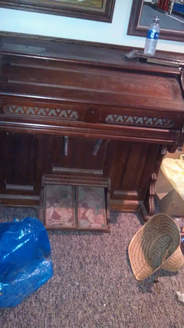 Auction Photo