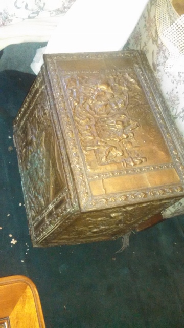 Auction Photo