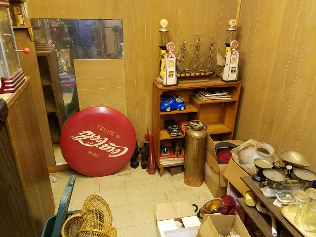 Auction Photo