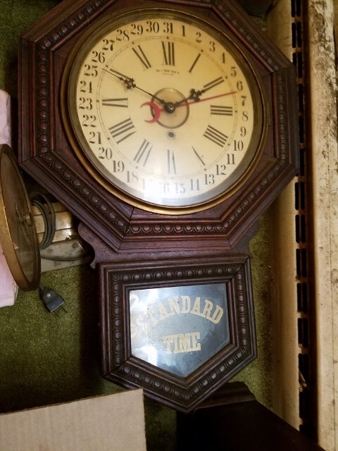 Auction Photo