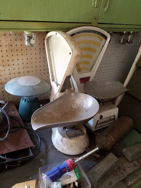 Auction Photo
