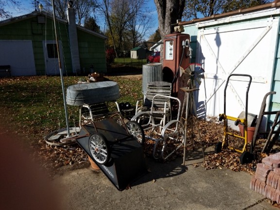 Auction Photo