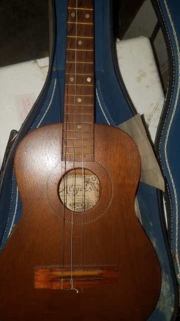 Auction Photo