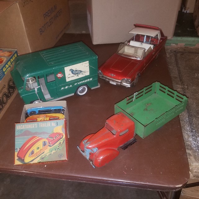 Auction Photo